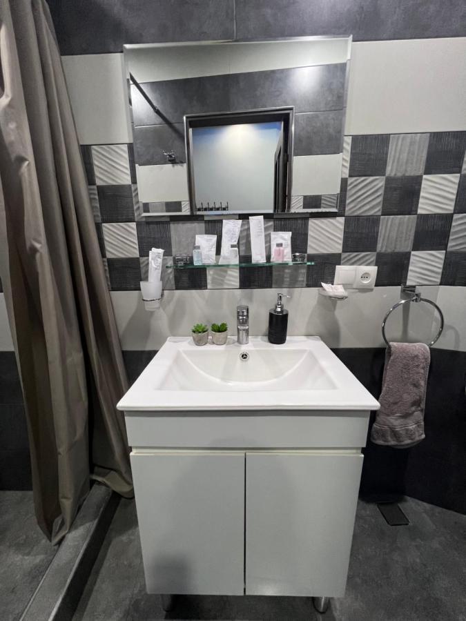 Comfortable Apartment Комфортные Апартаменты Self Check In Jereván Kültér fotó